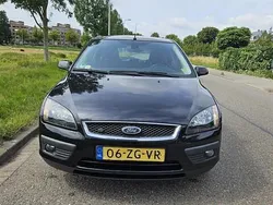 Zwart Gebruikt 2008 Ford Focus Ambiente Hatchback | € 2.399 (Goede deal)