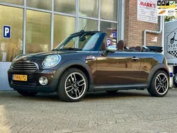 Bruin, metallic lak Gebruikt 2009 Mini Cooper Cabriolet Cabriolet | € 7.995 (Eerlijke prijs)