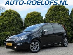 Zwart Gebruikt 2016 Fiat Punto Lounge Hatchback | € 5.690 (Eerlijke prijs)