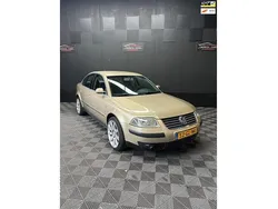 Beige Gebruikt 2001 VW Passat Comfortline Sedan | € 1.450 (Eerlijke prijs)