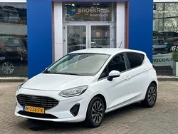 Wit Gebruikt 2022 Ford Fiesta Premium Hatchback | € 15.395 (Goede deal)