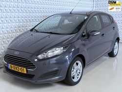 Blauw Gebruikt 2013 Ford Fiesta Titanium Hatchback | € 3.999 (Eerlijke prijs)