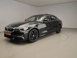Zwart Gebruikt 2021 BMW 320 Executive Sedan | € 31.900 (Eerlijke prijs)