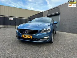 Blauw Gebruikt 2014 Volvo V60 Summum Stationwagen | € 9.950 (Eerlijke prijs)
