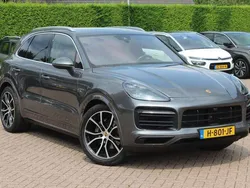 Grijs Gebruikt 2020 Porsche Cayenne SUV | € 59.950 (Super prijs)