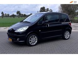 Zwart Gebruikt 2006 Peugeot 1007 Hatchback | € 2.599 (Eerlijke prijs)