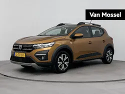 Oranje Gebruikt 2021 Dacia Sandero Comfort Hatchback | € 16.935 (Iets duurder)