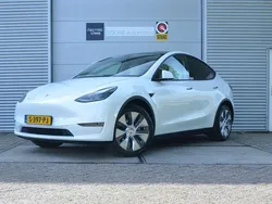 Wit, metallic lak Gebruikt 2023 Tesla Model Y Long Range SUV | € 39.999 (Eerlijke prijs)