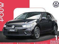Zwart Gebruikt 2023 VW Polo Life Hatchback | € 21.450 (Eerlijke prijs)