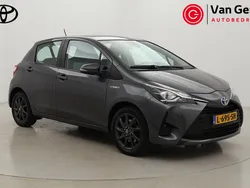 Grijs Gebruikt 2020 Toyota Yaris Hybrid Hatchback | € 17.499 (Goede deal)