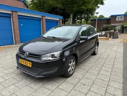 Zwart, metallic lak Gebruikt 2010 VW Polo Comfortline Hatchback | € 3.350 (Goede deal)