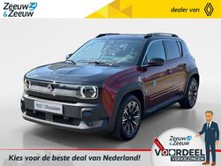 Rouge carmin / noir etoile (donker rood) Gebruikt 2025 Renault R4 Iconic SUV | € 34.535 (Super prijs)