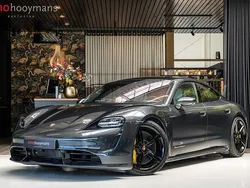 Grijs, metallic lak Gebruikt 2021 Porsche Taycan Turbo S Sedan | € 84.950 (Eerlijke prijs)