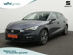 Grijs, metallic lak Gebruikt 2021 Seat Leon XCELLENCE Hatchback | € 22.900 (Eerlijke prijs)