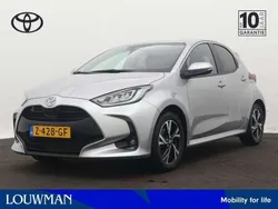 Grijs Gebruikt 2024 Toyota Yaris Hybrid Edition Hatchback | € 24.945 (Eerlijke prijs)