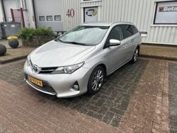 Grijs Gebruikt 2015 Toyota Auris Touring Sports Executive Stationwagen | € 10.950 (Eerlijke prijs)
