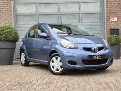 Blauw Gebruikt 2009 Toyota Aygo Comfort Hatchback | € 3.800 (Eerlijke prijs)