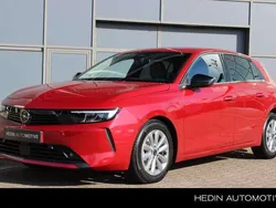 Rood Nieuw 2024 Opel Astra Edition Stationwagen | € 36.967 (Iets duurder)