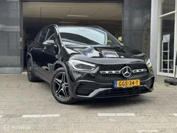 Zwart Gebruikt 2023 Mercedes GLA200 AMG line SUV | € 39.950 (Eerlijke prijs)