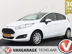 Wit Gebruikt 2014 Ford Fiesta Titanium Hatchback | € 6.399 (Eerlijke prijs)