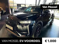 Zwart Gebruikt 2023 DS Automobiles DS3 Crossback E-Tense Performance Line Plus SUV | € 41.740