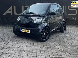 Zwart Gebruikt 2004 Smart ForTwo Coupé Pure Coupé | € 2.450