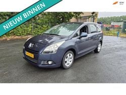 Blauw Gebruikt 2013 Peugeot 5008 Style MPV | € 3.499 (Goede deal)