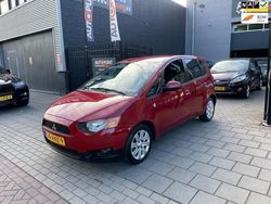 Rood Gebruikt 2011 Mitsubishi Colt Edition Hatchback | € 3.499 (Super prijs)