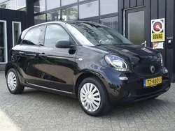 Zwart Gebruikt 2016 Smart ForFour Passion Hatchback | € 5.999 (Eerlijke prijs)
