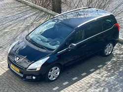 Zwart Gebruikt 2012 Peugeot 5008 MPV | € 6.200 (Iets duurder)