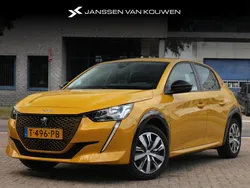 Geel Gebruikt 2023 Peugeot e-208 Active Hatchback | € 19.495 (Eerlijke prijs)