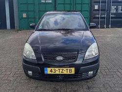 Zwart Gebruikt 2007 Kia Rio Hatchback | € 1.950 (Eerlijke prijs)