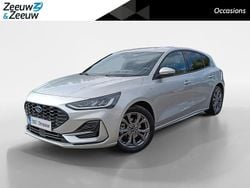 Grijs Gebruikt 2022 Ford Focus ST-Line X Hatchback | € 17.840 (Goede deal)
