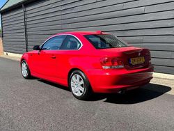 Rood Gebruikt 2009 BMW 125 Coupé Executive Coupé | € 11.995