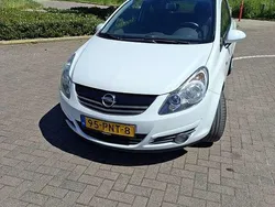Wit Gebruikt 2011 Opel Corsa Color Edition MPV | € 4.250 (Eerlijke prijs)