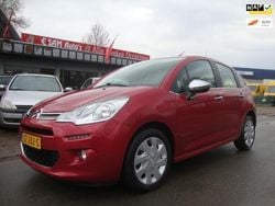 Rood Gebruikt 2015 Citroën C3 PureTech Hatchback | € 4.750 (Eerlijke prijs)