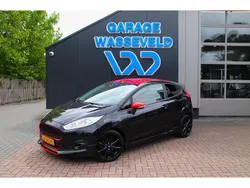 Zwart Gebruikt 2016 Ford Fiesta Hatchback | € 9.450 (Duur)