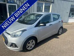 Grijs Gebruikt 2014 Hyundai i10 Hatchback | € 4.450 (Eerlijke prijs)