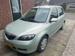 Groen Gebruikt 2007 Mazda 2 Touring Stationwagen | € 1.600