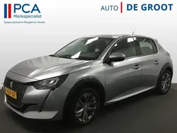 Grijs Gebruikt 2020 Peugeot e-208 Allure Hatchback | € 14.900 (Goede deal)