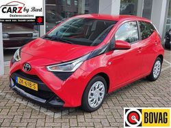 Rood Gebruikt 2019 Toyota Aygo X-play Hatchback | € 9.745 (Eerlijke prijs)