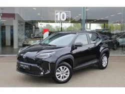 Zwart Gebruikt 2023 Toyota Yaris Cross SUV | € 27.695 (Goede deal)