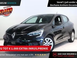 Zwart Gebruikt 2020 Renault Clio V Zen Hatchback | € 13.400 (Eerlijke prijs)
