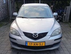 Grijs Gebruikt 2007 Mazda 3 Touring Hatchback | € 2.200 (Eerlijke prijs)