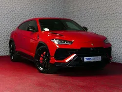 Rood, metallic lak Gebruikt 2023 Lamborghini Urus SUV | € 319.900