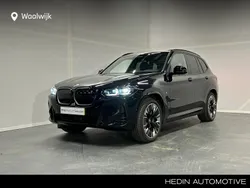 Zwart, metallic lak Gebruikt 2023 BMW iX3 Executive SUV | € 48.880 (Eerlijke prijs)