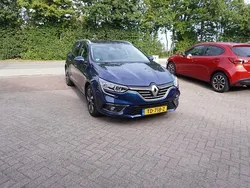 Blauw Gebruikt 2018 Renault Mégane GrandTour Bose Edition Stationwagen | € 12.944 (Eerlijke prijs)