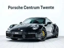 Zwart, metallic lak Gebruikt 2020 Porsche 992 Coupé | € 219.900 (Iets duurder)