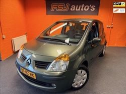 Groen (metallic) Gebruikt 2005 Renault Modus Dynamique MPV | € 2.150 (Goede deal)