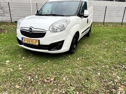 Wit Gebruikt 2015 Opel Combo MPV | € 4.950 (Eerlijke prijs)
